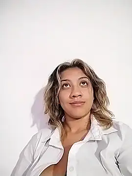 nina carther online show from February 28, 11:23 pm