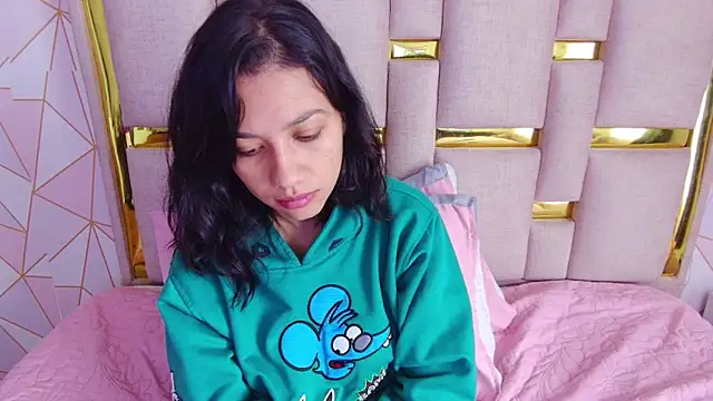 nina carther online show from April 1, 1:41 pm