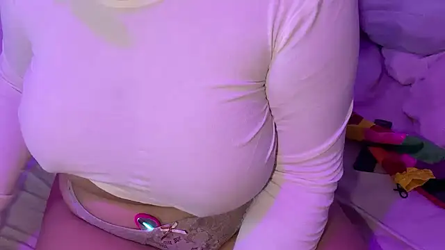 Snapshot of hannahcdmx chatting on October 7, 2:31 am hannahcdmx online show from October 7, 2:31 am