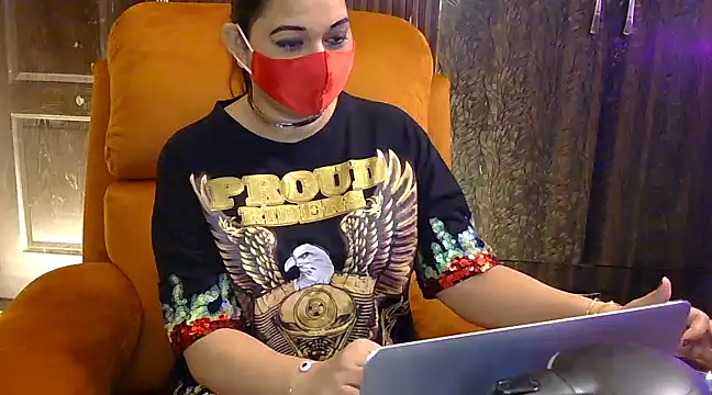 fabdemira online show from January 30, 7:37 pm