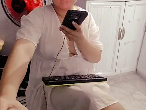 Asian girl19 online show from February 27, 12:27 pm