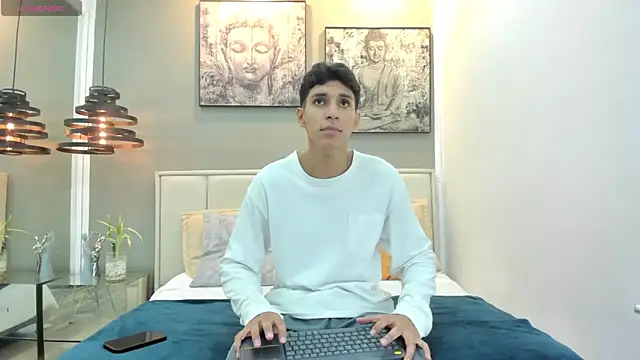 Snapshot of kieran_derek chatting on December 14, 3:34 am kieran derek online show from December 14, 3:34 am