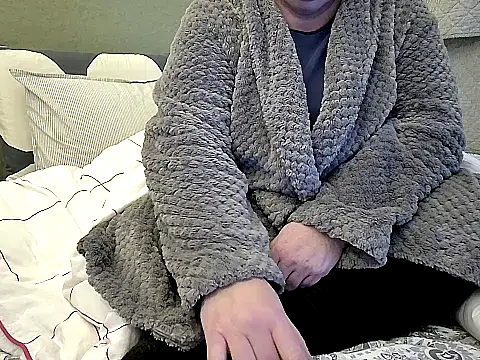 Snapshot of MarthaBriest chatting on November 18, 11:03 am MarthaBriest online show from November 18, 11:03 am