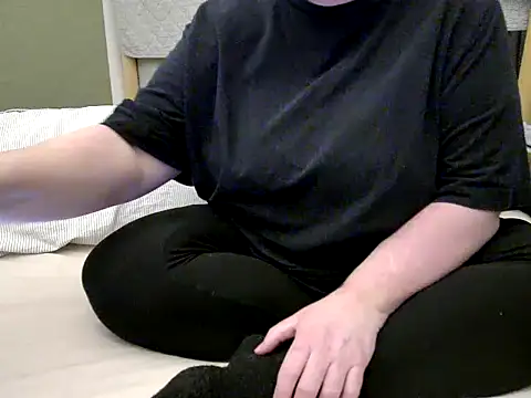 MarthaBriest online show from April 17, 2:14 am