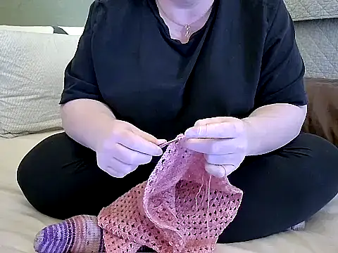 MarthaBriest online show from April 22, 8:06 am