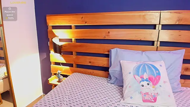 stefania lerner online show from December 24, 3:26 pm