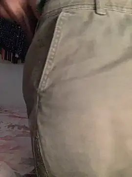 Johnras121 online show from February 2, 11:36 pm