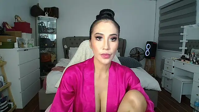 aya saki online show from January 13, 2:00 pm