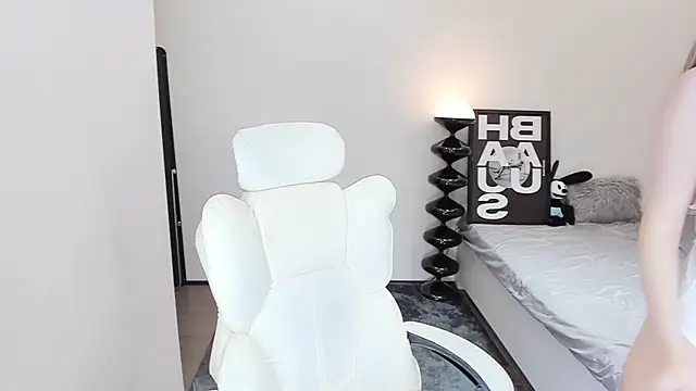 bdbdzs online show from March 14, 10:05 pm