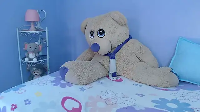 madisson smalltits online show from February 28, 7:14 pm