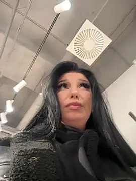 Tisha Busty online show from December 3, 1:54 pm