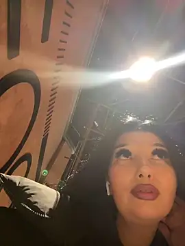 Tisha Busty online show from February 2, 5:37 pm