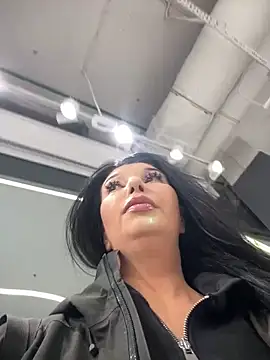 Tisha Busty online show from April 27, 1:42 pm