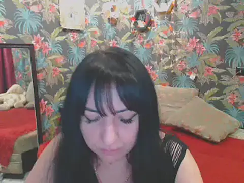 Snapshot of SusanLaNice chatting on December 7, 4:47 pm SusanLaNice online show from December 7, 4:47 pm