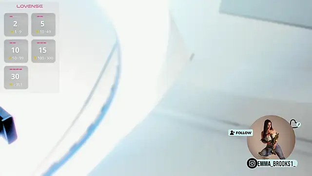 Snapshot of emma_brooks1 chatting on February 13, 10:54 pm emma brooks1 online show from February 13, 10:54 pm