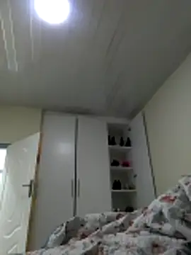Snapshot of sweets_80 chatting on June 16, 2:36 am sweets 80 online show from June 16, 2:36 am