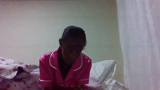 Snapshot of sweets_80 chatting on June 25, 4:44 pm sweets 80 online show from June 25, 4:44 pm