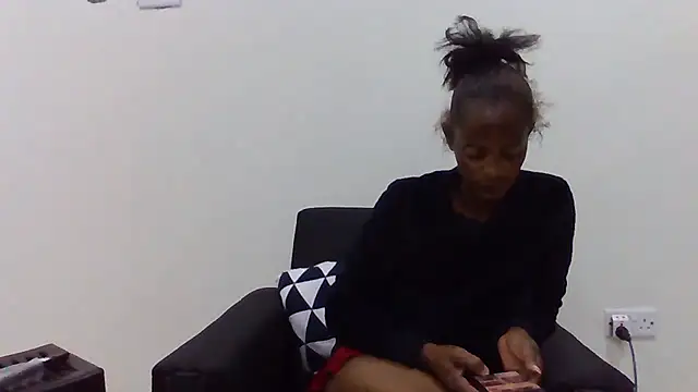 Snapshot of sweets_80 chatting on July 21, 6:10 pm sweets 80 online show from July 21, 6:10 pm