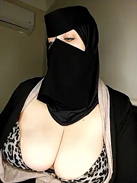 -Arab milf- online show from December 7, 8:33 am