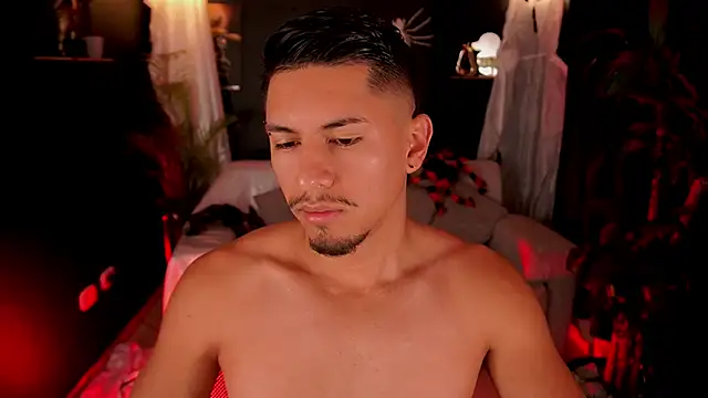 Aaronfox x online show from October 2, 12:01 pm