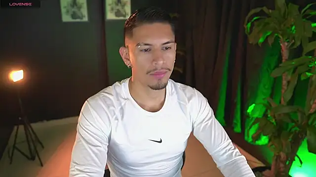 Aaronfox x online show from April 19, 1:05 am