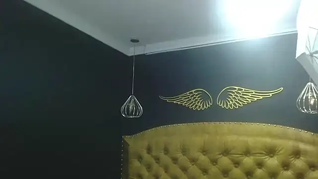 Snapshot of NathaliaSmith3x chatting on February 6, 9:32 am NathaliaSmith3x online show from February 6, 9:32 am