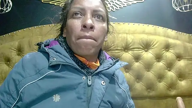 Snapshot of NathaliaSmith3x chatting on February 12, 5:05 am NathaliaSmith3x online show from February 12, 5:05 am