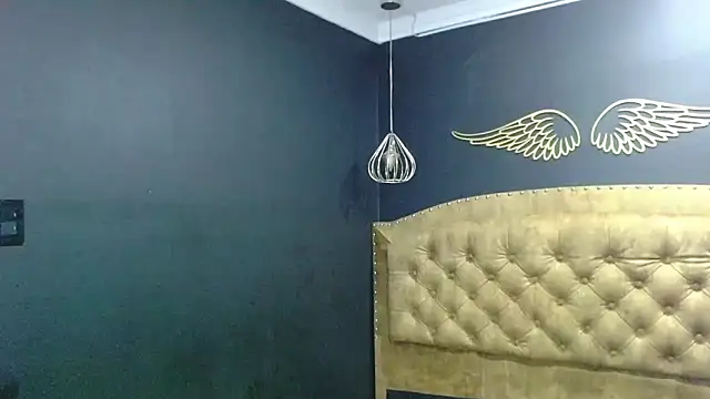 Snapshot of NathaliaSmith3x chatting on March 21, 1:01 pm NathaliaSmith3x online show from March 21, 1:01 pm