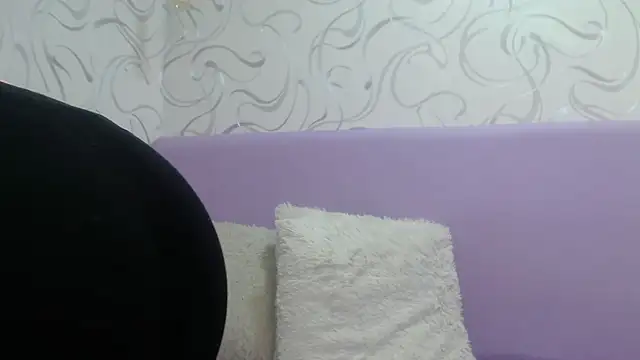 Snapshot of NathaliaSmith3x chatting on November 21, 4:00 am NathaliaSmith3x online show from November 21, 4:00 am