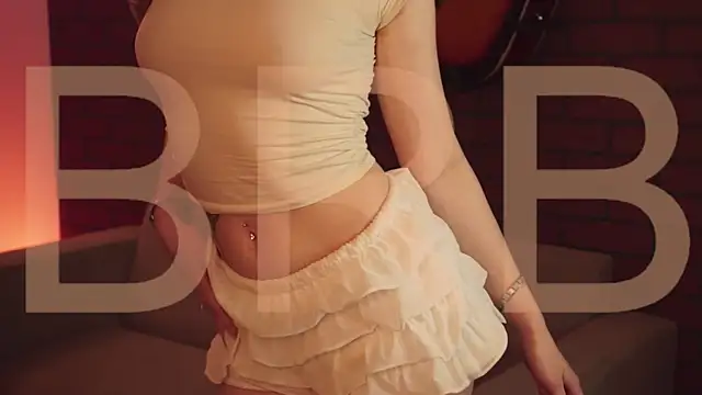 EllieCutes online show from September 14, 8:13 am