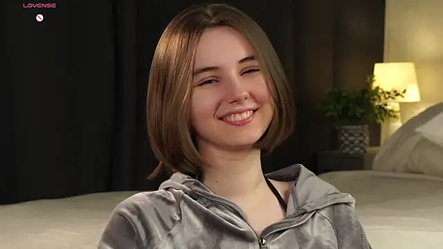 MeghanElson online show from March 26, 2:00 pm