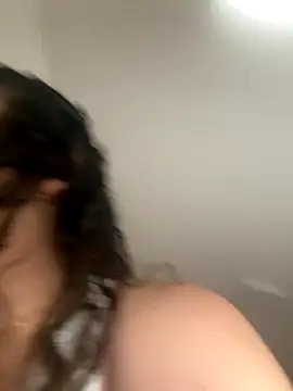 Elizabeth Dupont online show from November 16, 5:18 pm