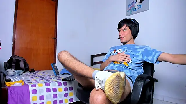 Huge latin cock online show from December 23, 1:51 am