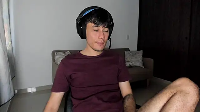 Huge latin cock online show from October 13, 9:15 pm