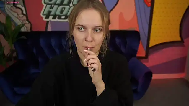 MaribelRiverr  online show from October 25, 5:37 am