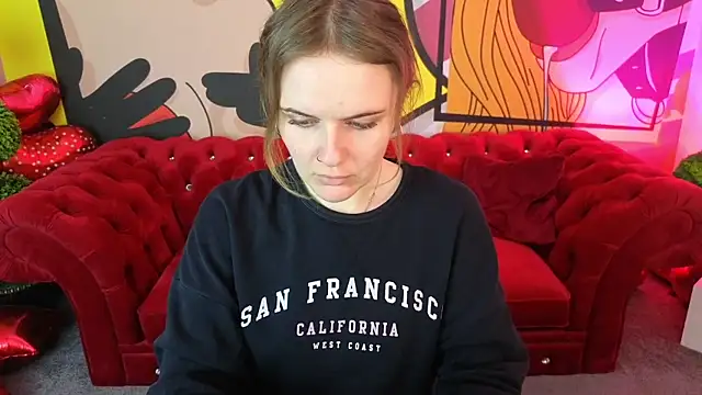 MaribelRiverr  online show from April 25, 5:43 am