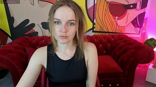 Snapshot of MaribelRiverr_ chatting on May 9, 5:23 am MaribelRiverr online show from May 9, 5:23 am