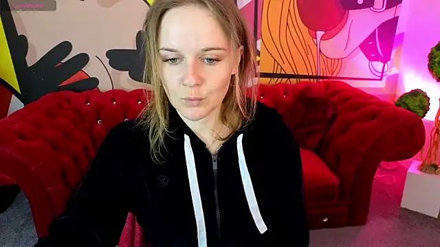 Snapshot of MaribelRiverr_ chatting on May 28, 5:27 am MaribelRiverr online show from May 28, 5:27 am