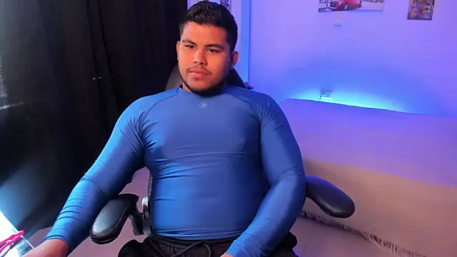 Snapshot of Camilo_caballero chatting on March 12, 2:01 pm Camilo caballero online show from March 12, 2:01 pm