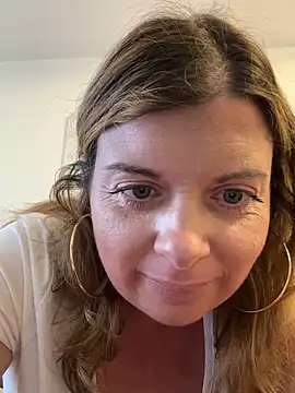 Lombada online show from December 5, 10:24 am