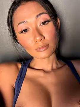 Snapshot of thai-dreamgirl chatting on October 19, 10:27 am thai-dreamgirl online show from October 19, 10:27 am