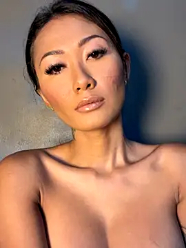 Snapshot of thai-dreamgirl chatting on October 28, 11:29 pm thai-dreamgirl online show from October 28, 11:29 pm