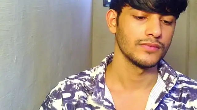 kingkartik7 online show from February 1, 6:45 am