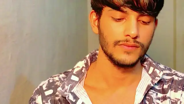 kingkartik7 online show from February 18, 4:47 pm