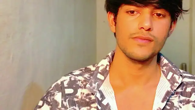 kingkartik7 online show from April 3, 4:27 pm