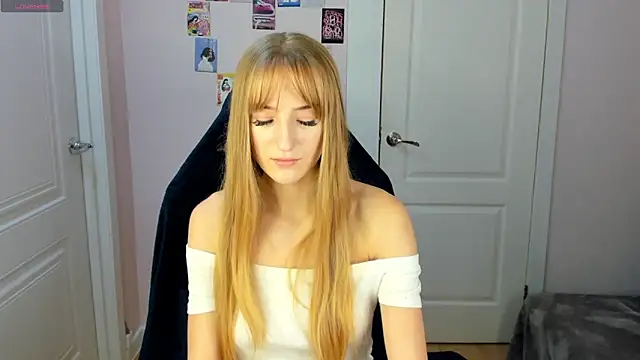 Stacy River online show from December 23, 8:22 am