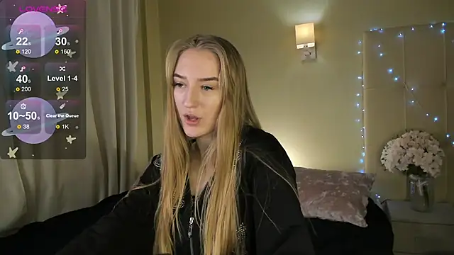 Stacy River online show from February 12, 8:49 am