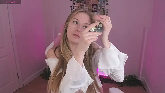 Stacy River online show from March 10, 8:26 am