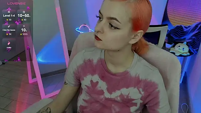 Fire Bestie online show from March 10, 1:21 pm