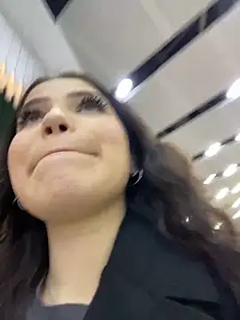 Chloe  Moon online show from December 4, 4:16 pm